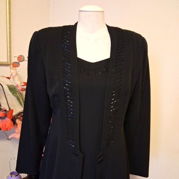 Preowned Women's Zakura 2 Piece Black Lined Beaded Blazer & Dress Set 10 M - Picture 7 of 16